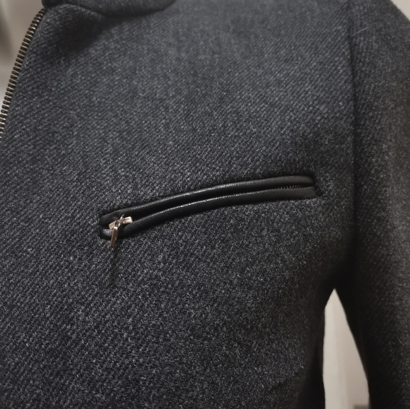 PRADA 100 %WOOL WOMEN'S LONG COAT. - Picture 12 of 16